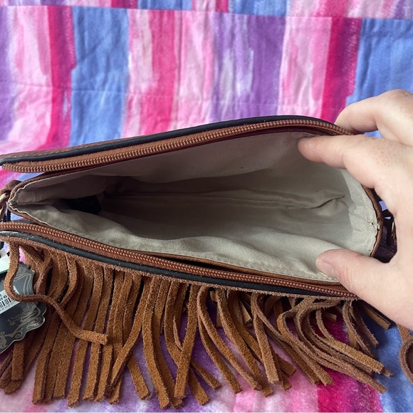 Alyssa Brown Vegan Fringe Western Clutch new with tags - Picture 9 of 11